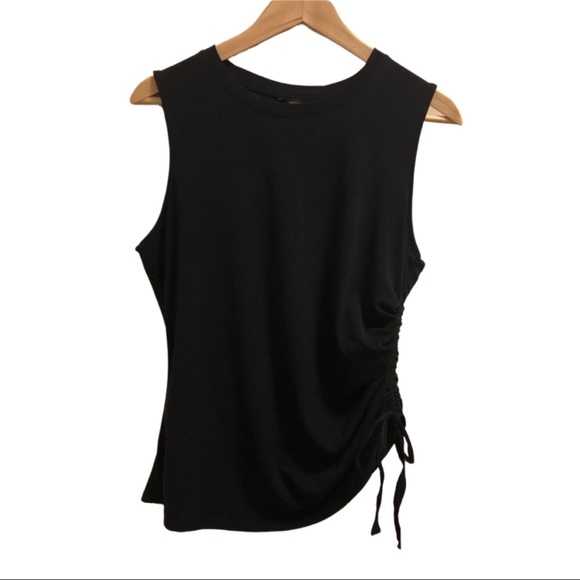 Tops - Navy Blue Banana Republic Sleeveless (large)
